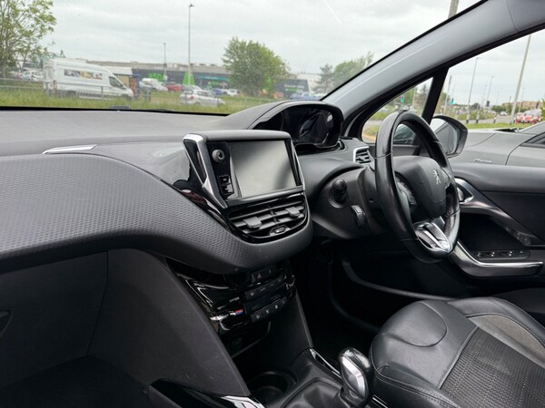 Used Peugeot 2008 2016 for sale - 75423530: Photo 9