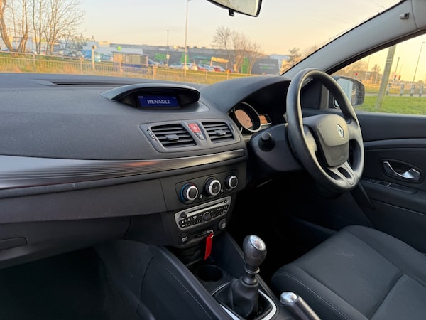Used Renault Megane 2012 for sale - 74816564: Photo 8