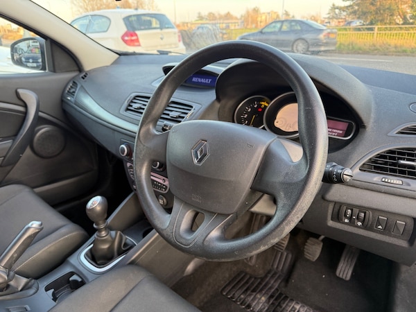 Used Renault Megane 2012 for sale - 74816564: Photo 9
