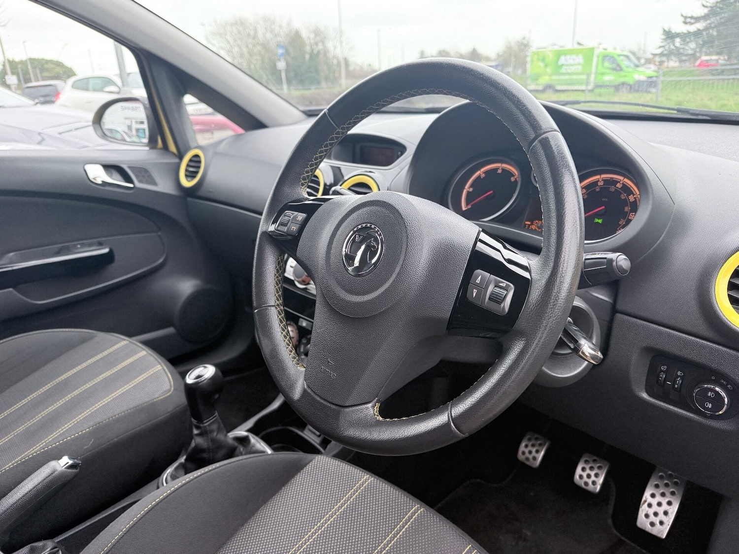 Used Vauxhall Corsa 2011 for sale - 77651564: Photo 11