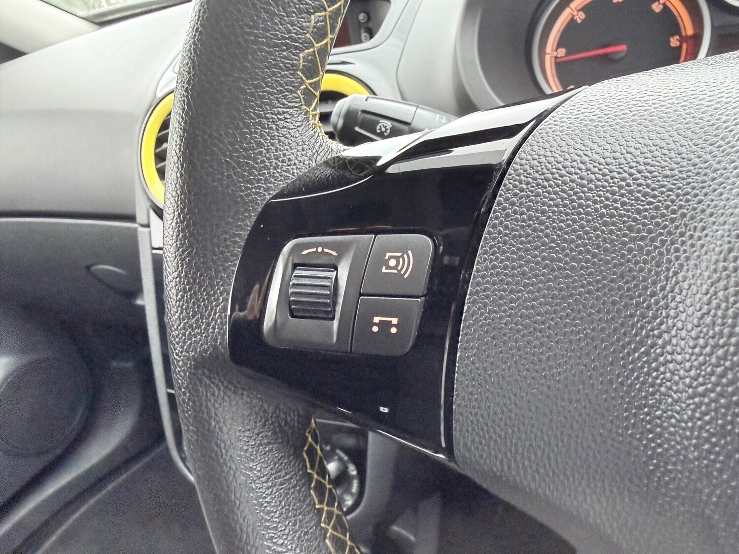 Used Vauxhall Corsa 2011 for sale - 77651564: Photo 19