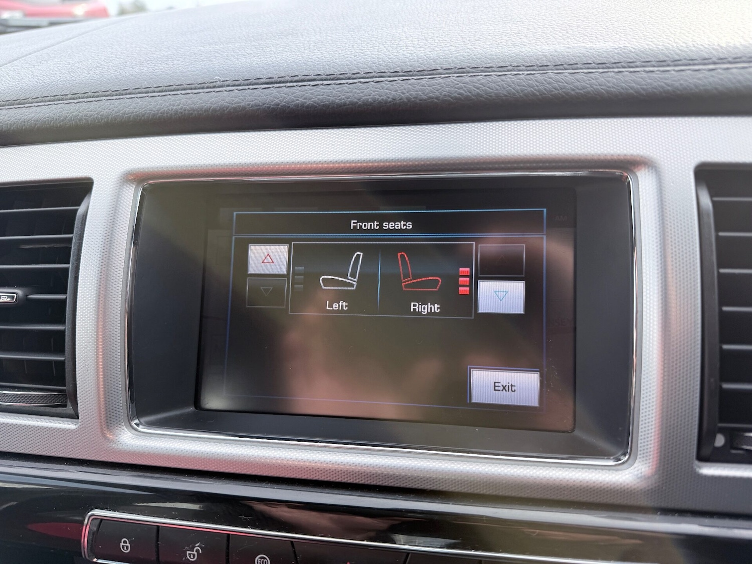 Used Jaguar XF 2015 for sale - 76723978: Photo 14