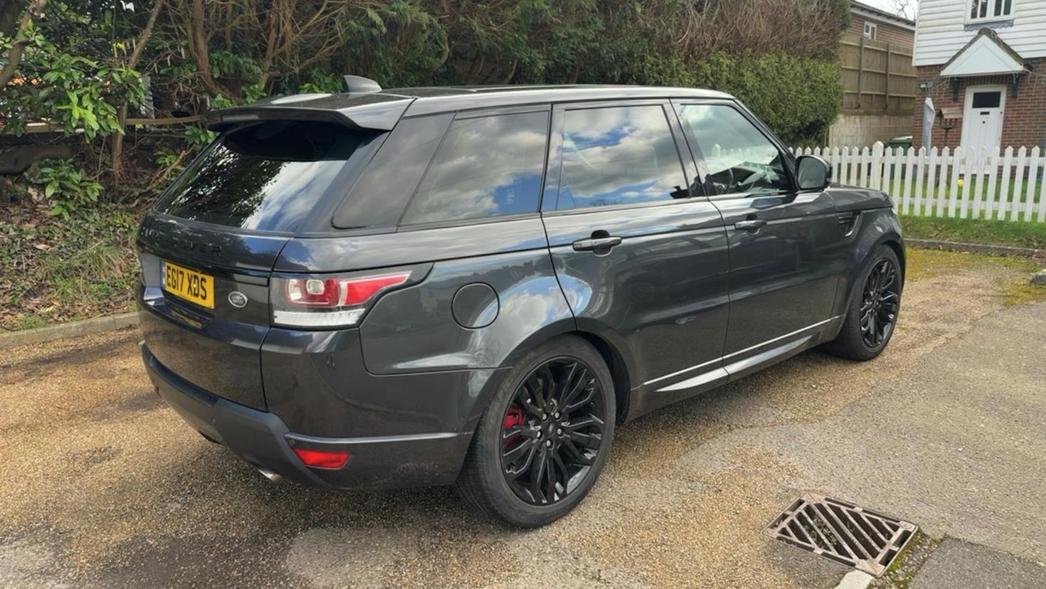 Used Land Rover Range Rover Sport 2017 for sale - 77744467: Photo 2