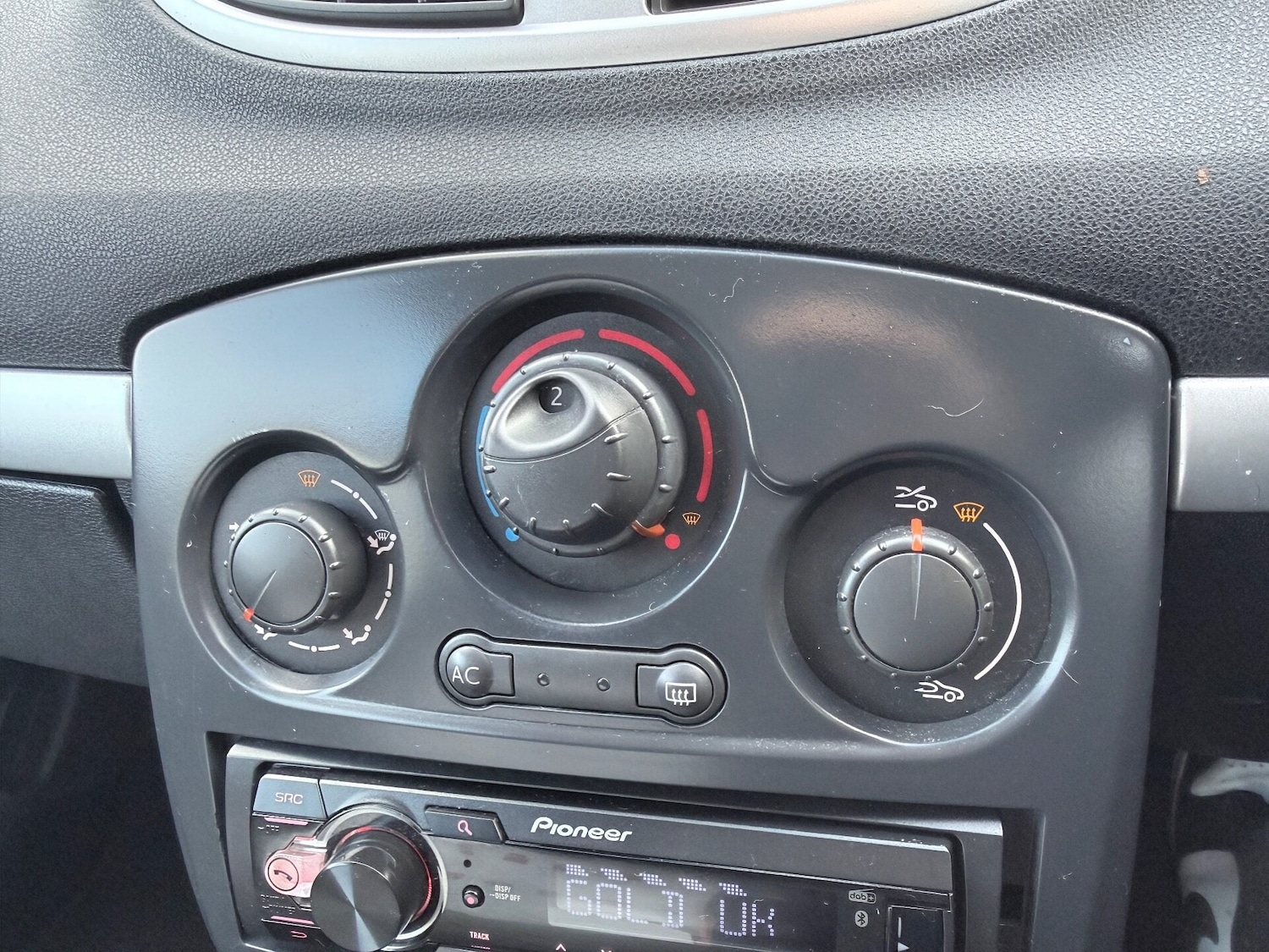 Used Renault Clio 2009 for sale - 77275171: Photo 13