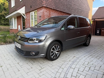 Volkswagen - Touran