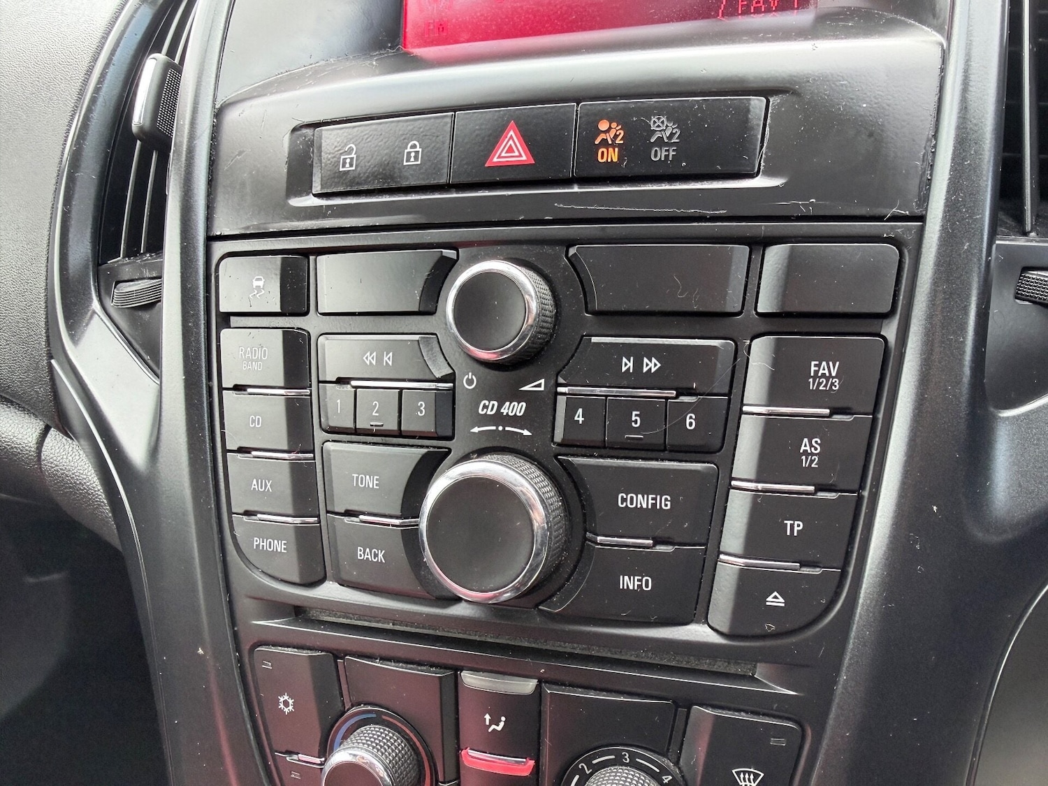 Used Vauxhall Astra 2012 for sale - 77247500: Photo 12