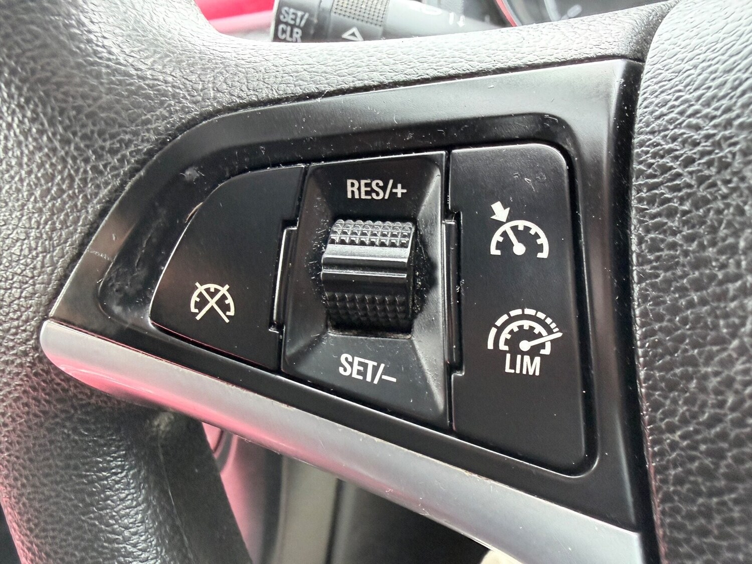 Used Vauxhall Astra 2012 for sale - 77247500: Photo 15