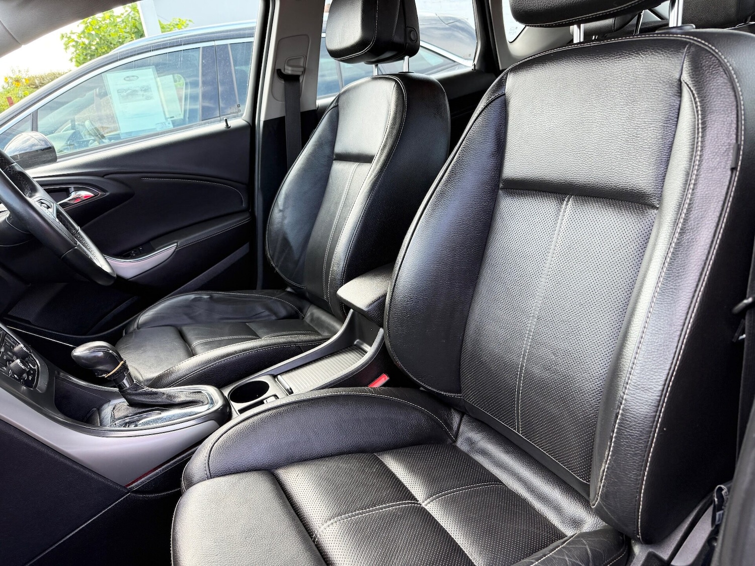 Used Vauxhall Astra 2010 for sale - 77562945: Photo 11