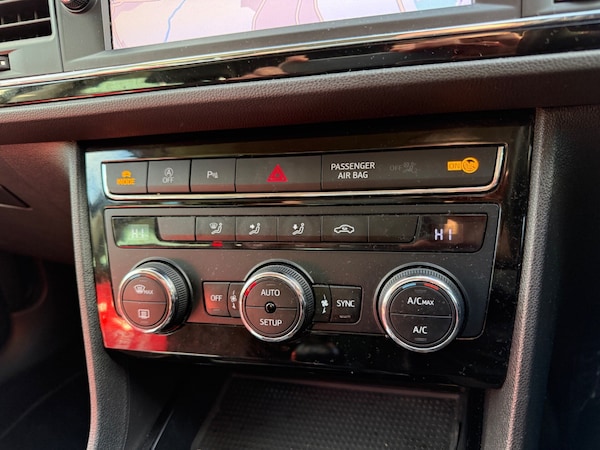 Used SEAT Leon 2019 for sale - 74620190: Photo 16