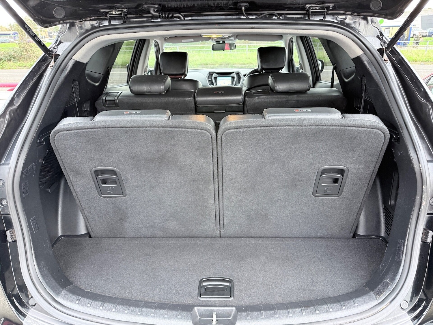 Used Hyundai Santa Fe 2013 for sale - 76558405: Photo 12