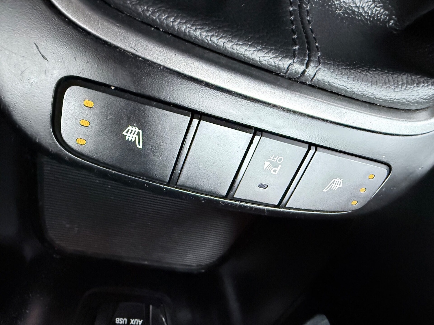 Used Hyundai Santa Fe 2013 for sale - 76558405: Photo 15