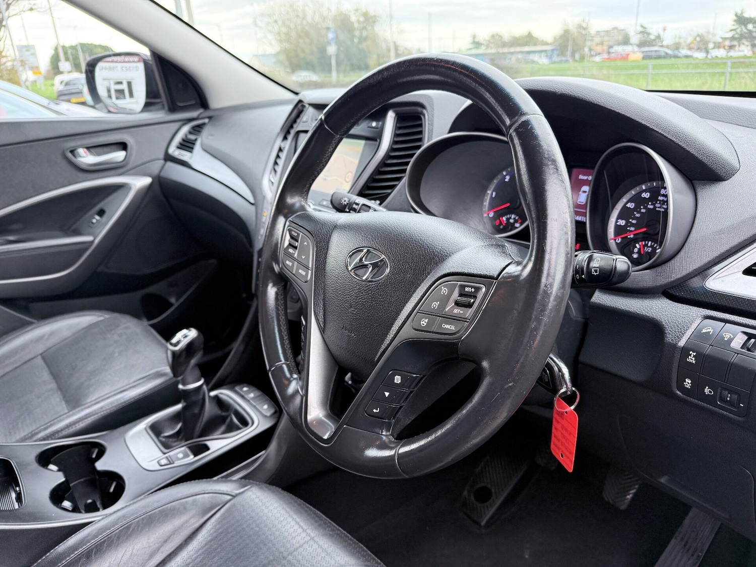 Used Hyundai Santa Fe 2013 for sale - 76558405: Photo 9