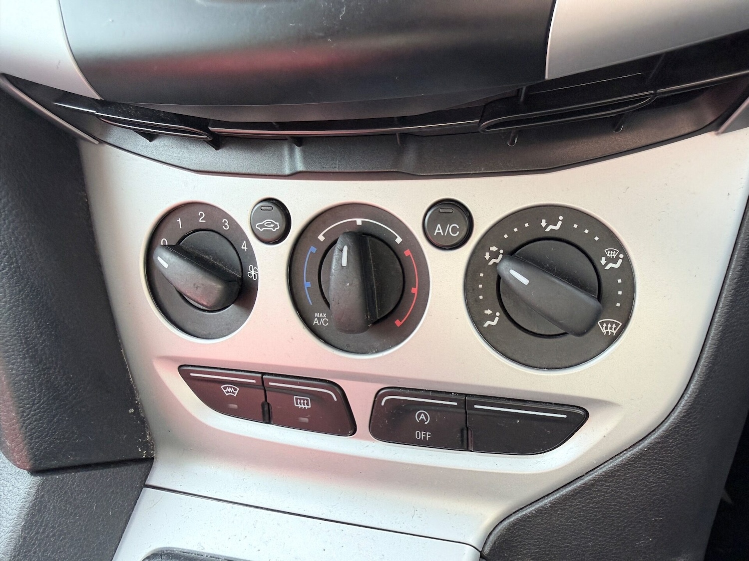 Used Ford Focus 2012 for sale - 76895910: Photo 12