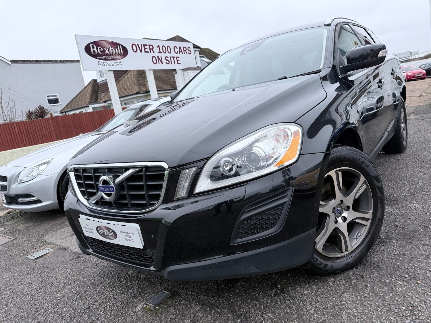 Used Volvo XC60 2011 for sale - 77138725: Photo 2
