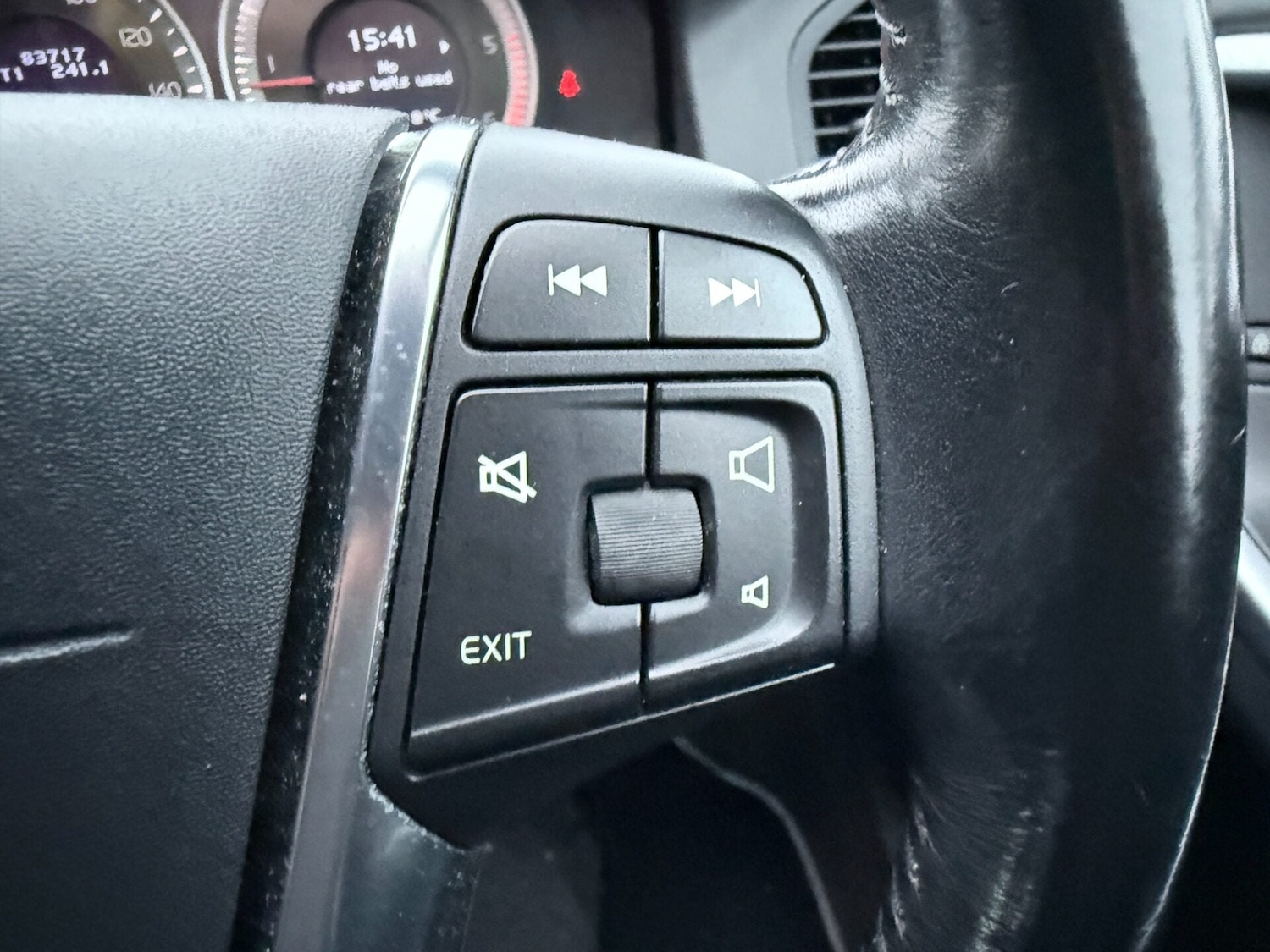 Used Volvo XC60 2011 for sale - 77138725: Photo 23