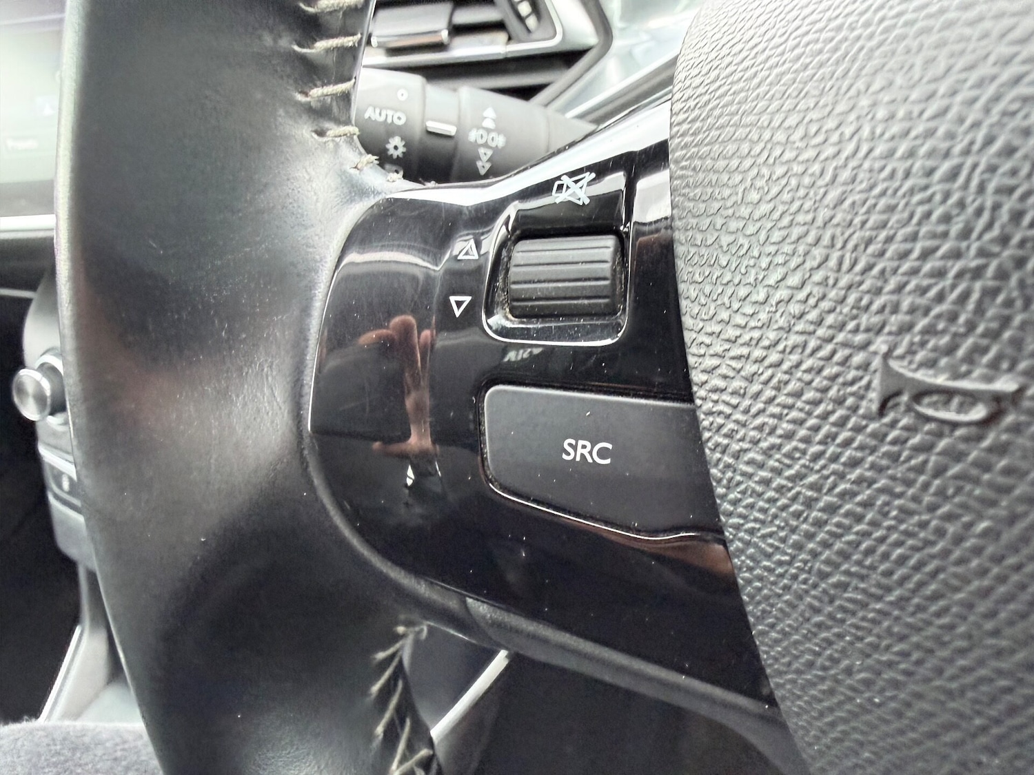 Used Peugeot 308 2017 for sale - 76102692: Photo 21