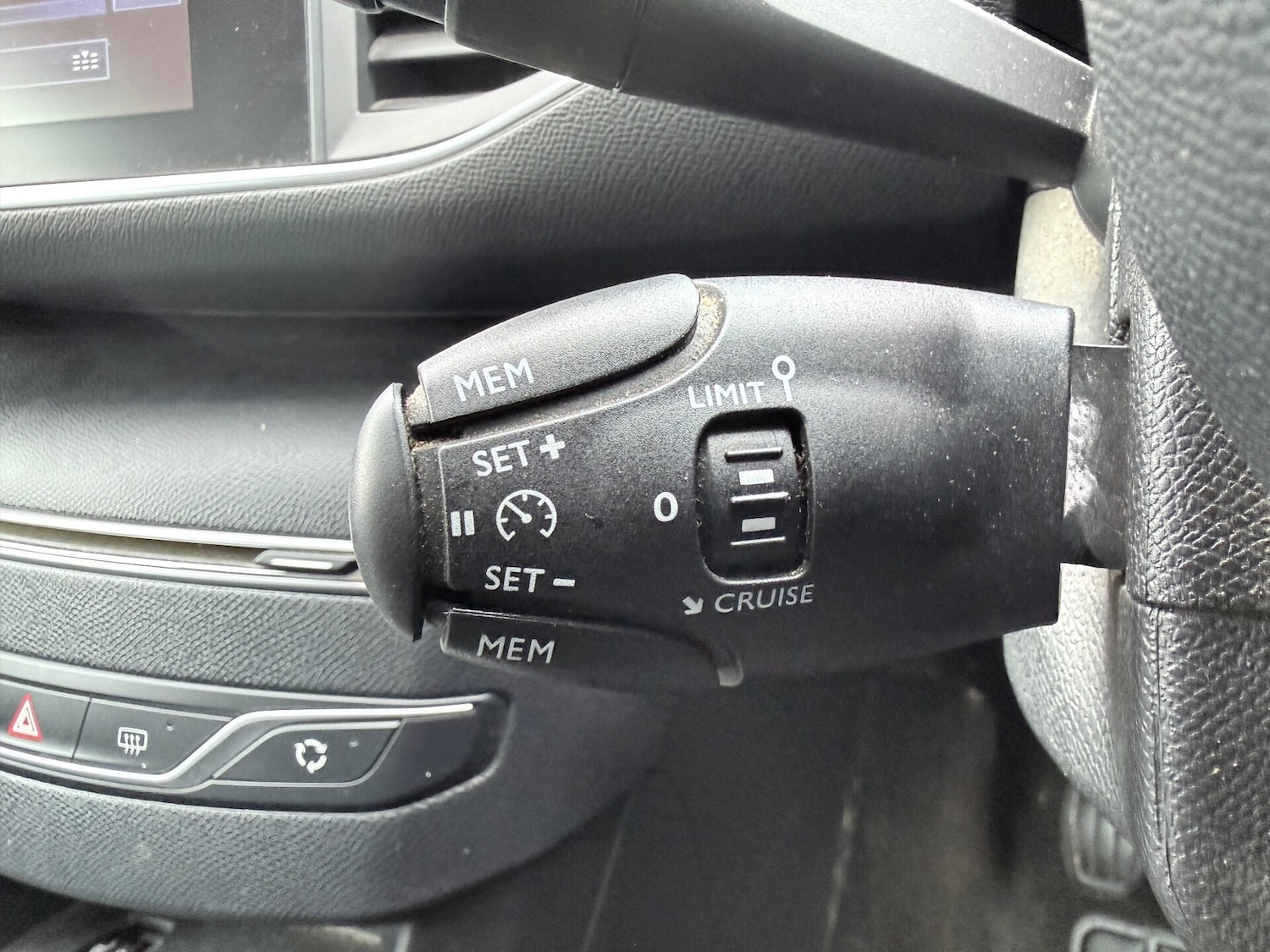 Used Peugeot 308 2017 for sale - 76102692: Photo 22