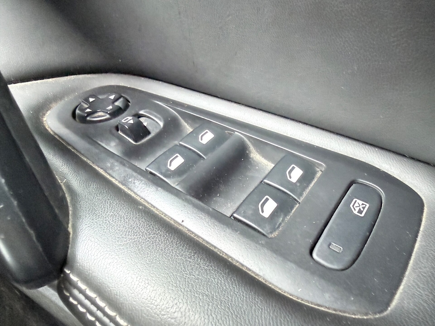 Used Peugeot 308 2017 for sale - 76102692: Photo 23