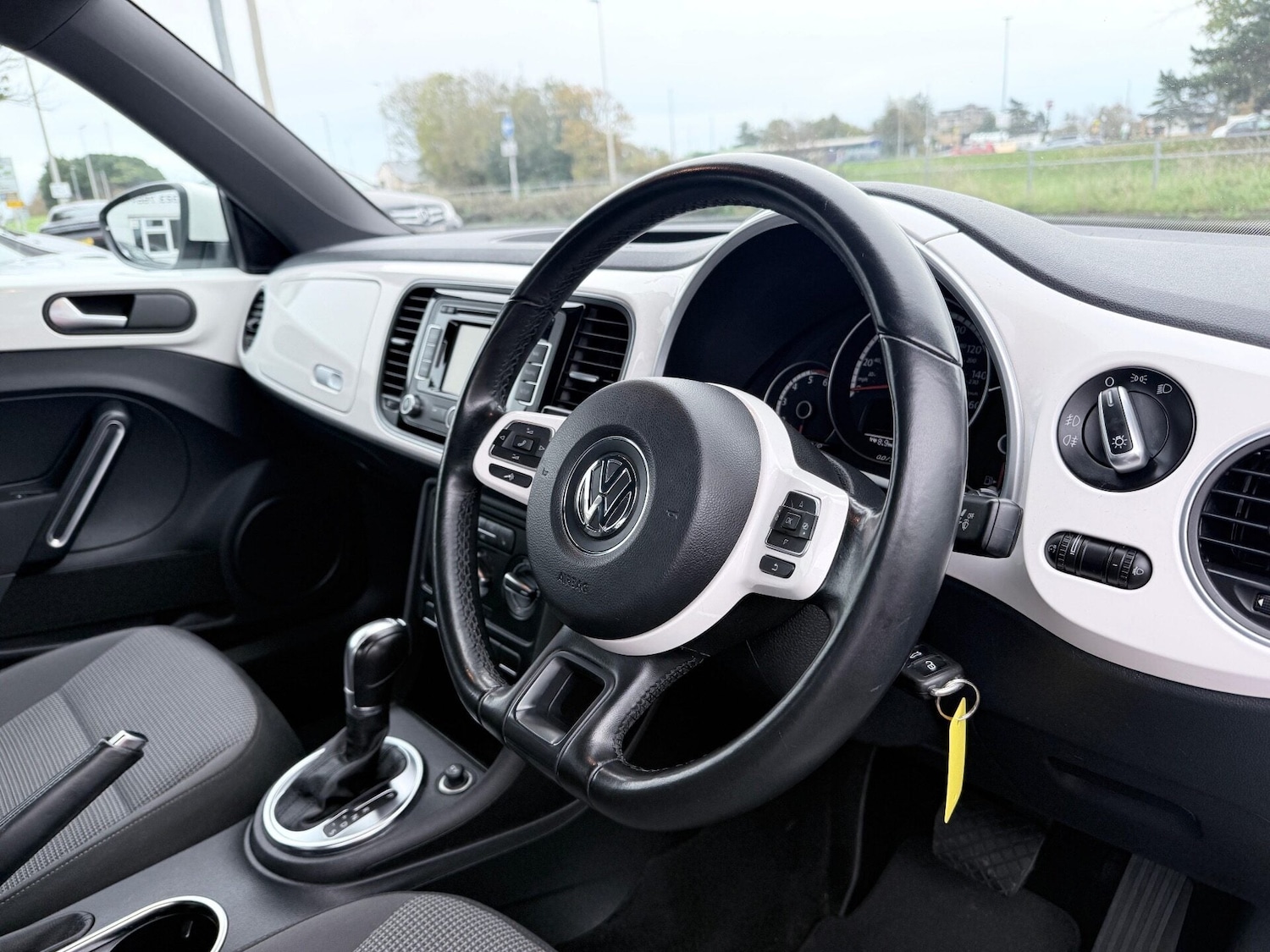 Used Volkswagen Beetle 2013 for sale - 77167720: Photo 10