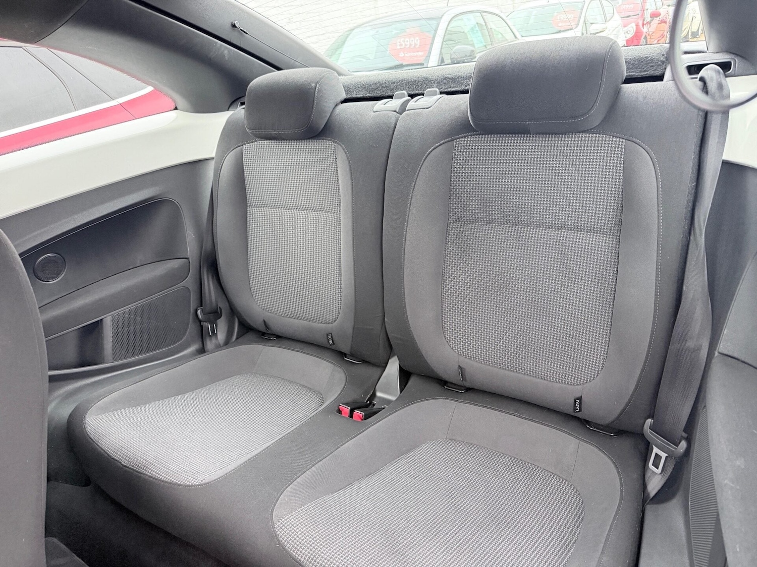 Used Volkswagen Beetle 2013 for sale - 77167720: Photo 12