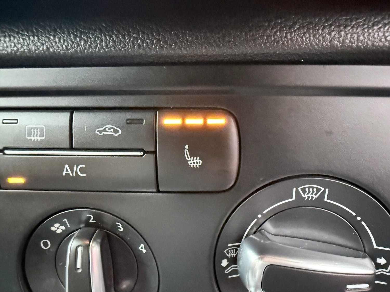 Used Volkswagen Beetle 2013 for sale - 77167720: Photo 17