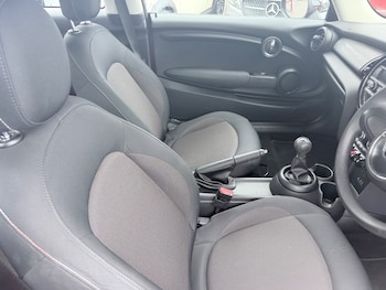 Used MINI Hatch 2018 for sale - 79551472: Photo