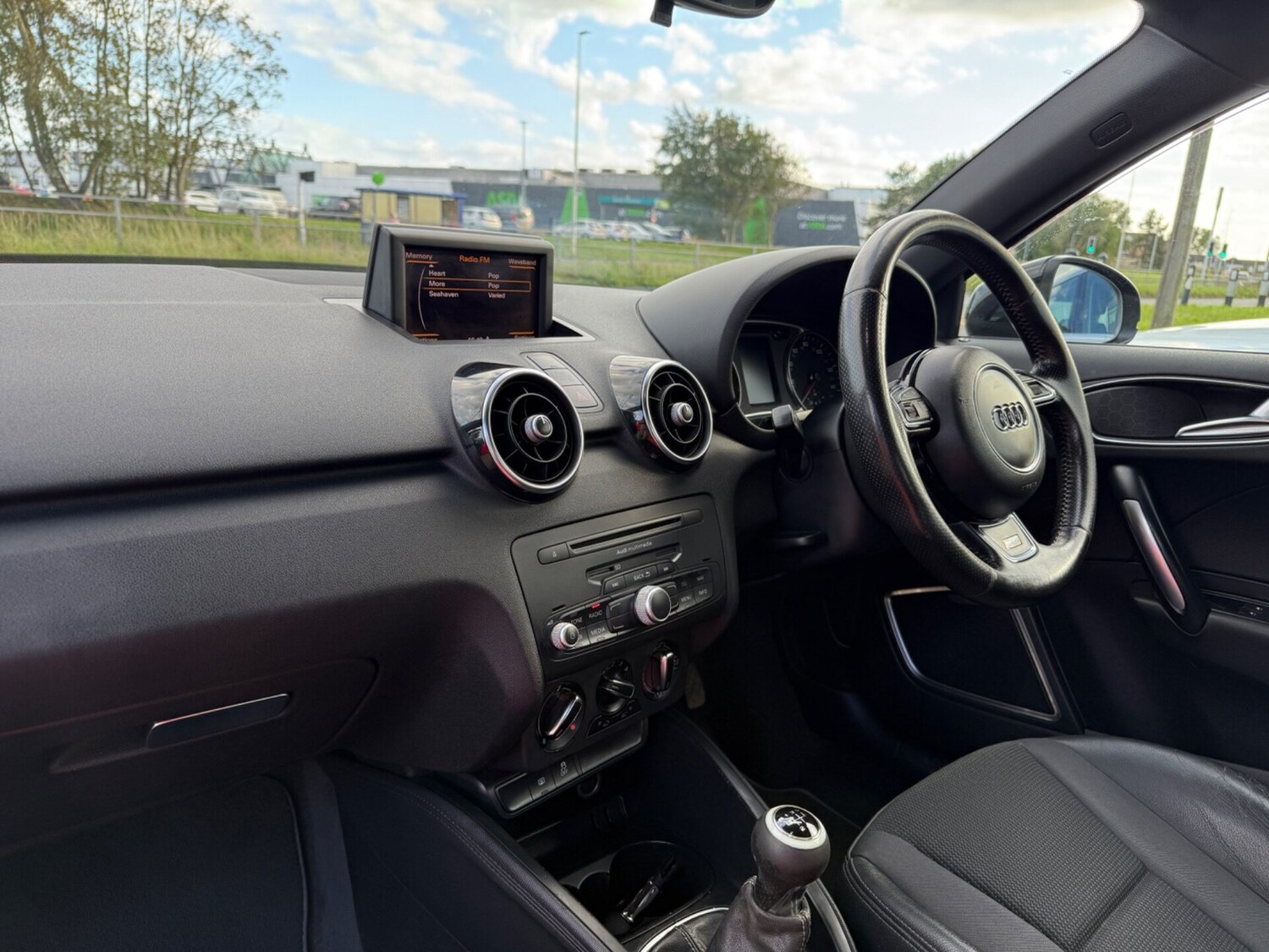 Used Audi A1 2011 for sale - 76010916: Photo 9