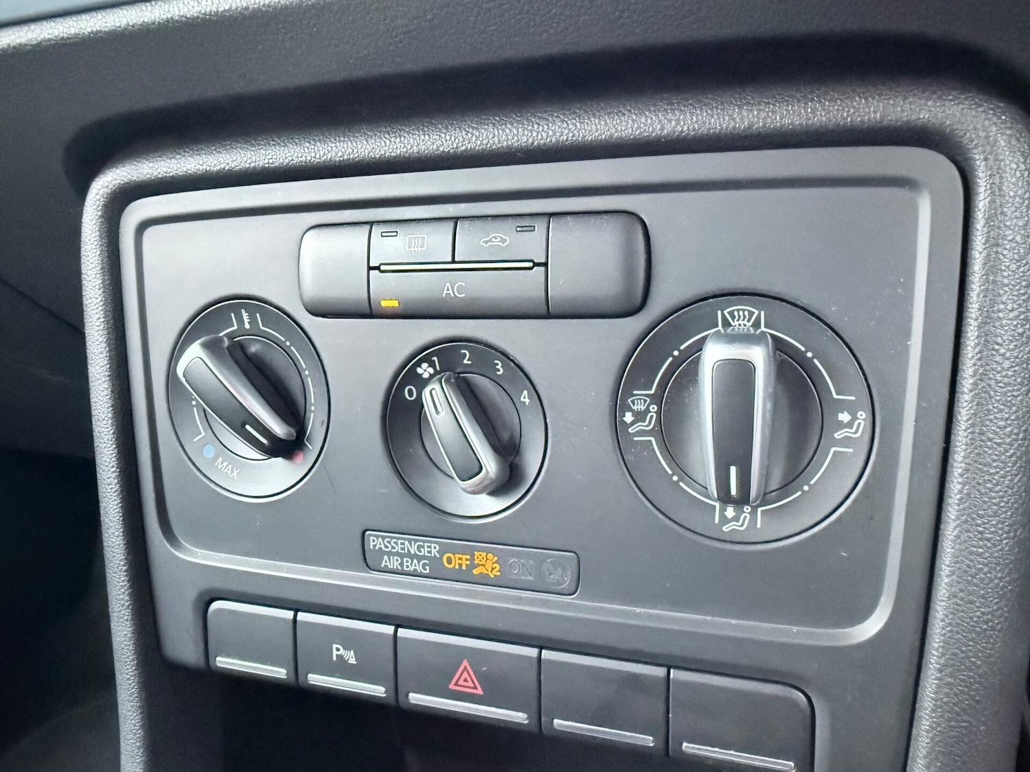 Used Volkswagen Beetle 2012 for sale - 76581306: Photo 14