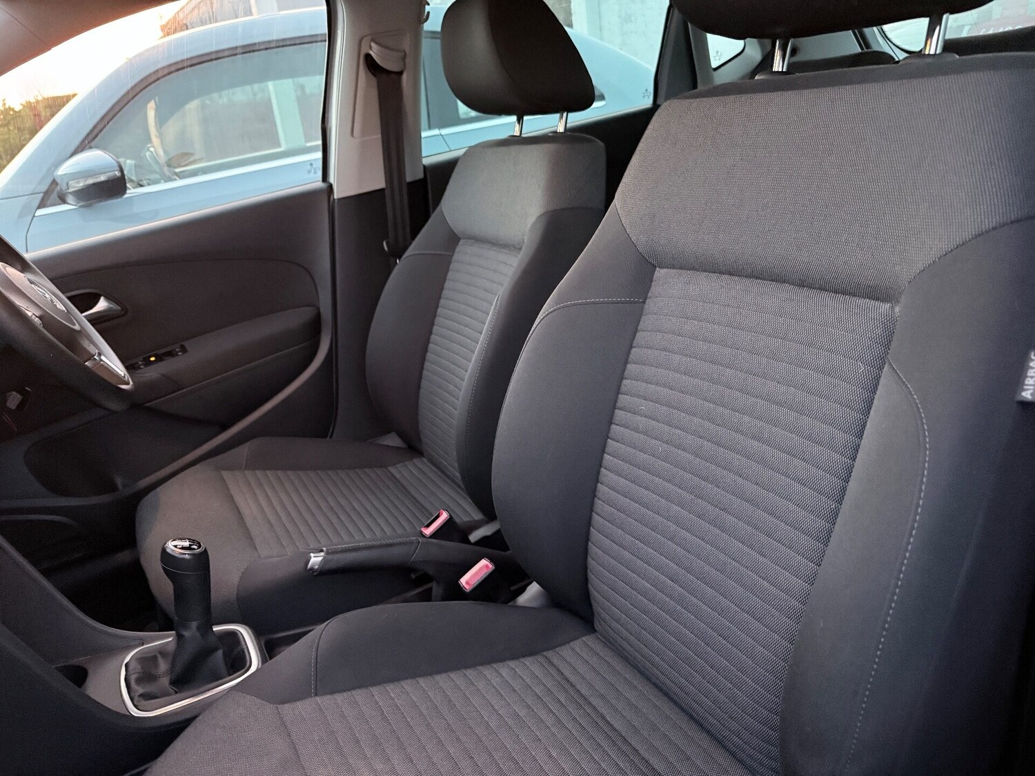 Used Volkswagen Polo 2011 for sale - 76558401: Photo 10