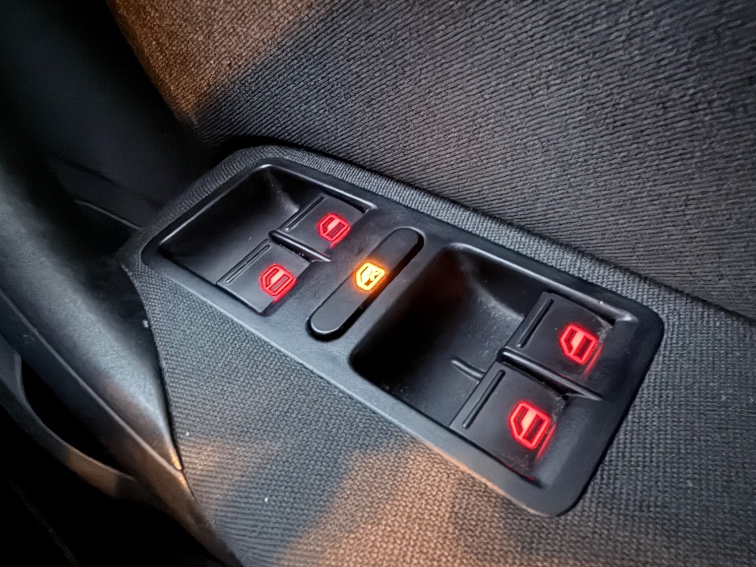 Used Volkswagen Polo 2011 for sale - 76558401: Photo 15