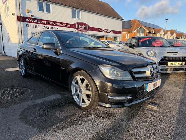 Used Mercedes-Benz C-Class 2011 for sale - 73592680: Photo 4