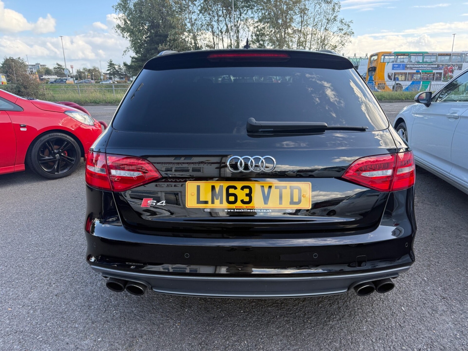 Used Audi A4 2013 for sale - 75987392: Photo 6