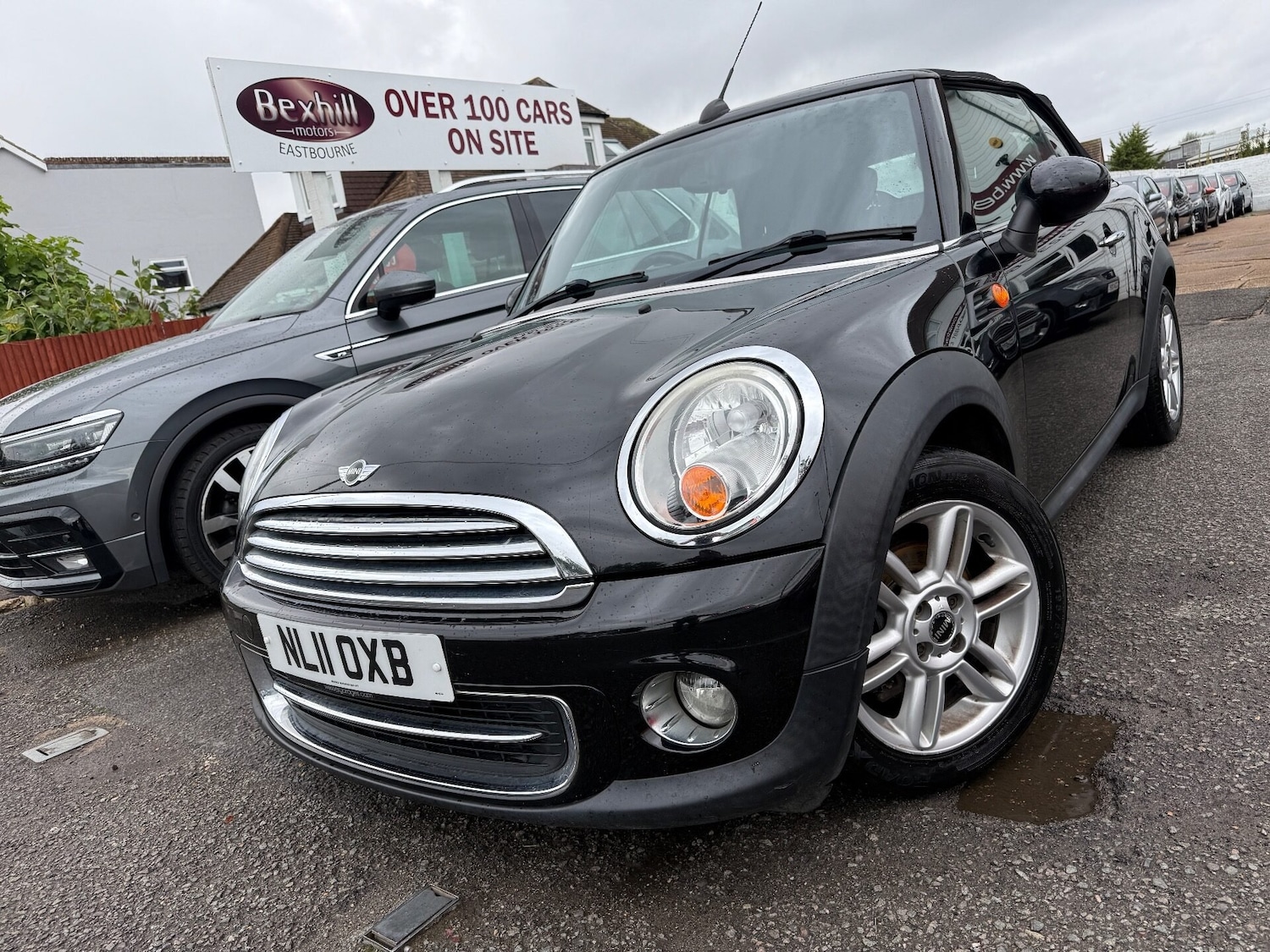 Used MINI Convertible 2011 for sale - 75683737: Photo 2