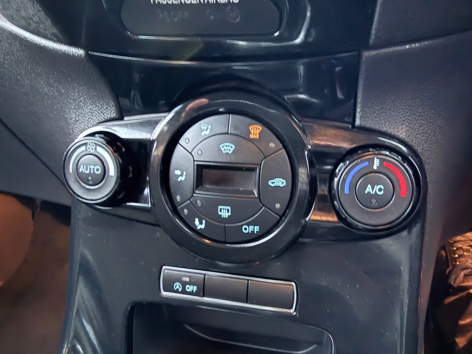 Used Ford Fiesta 2015 for sale - 77071905: Photo 17