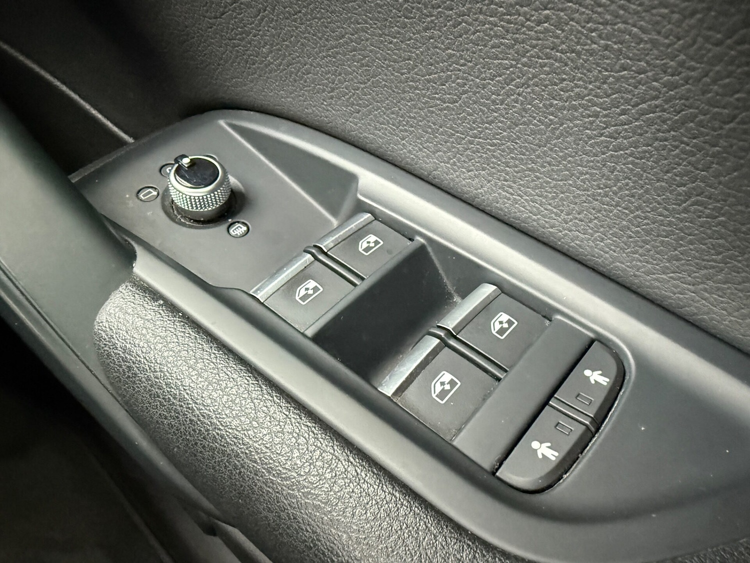 Used Audi Q5 2017 for sale - 75774675: Photo 27