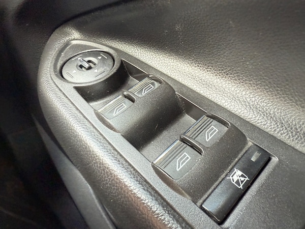 Used Ford Kuga 2014 for sale - 75426325: Photo 17