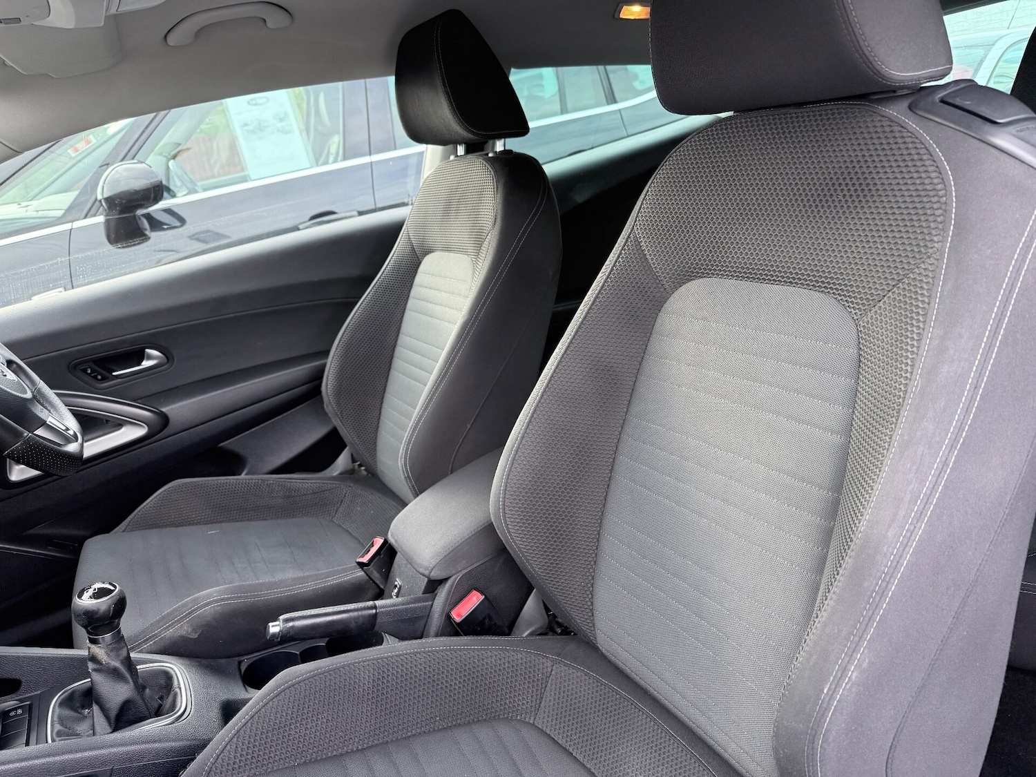 Used Volkswagen Scirocco 2011 for sale - 76334362: Photo 10