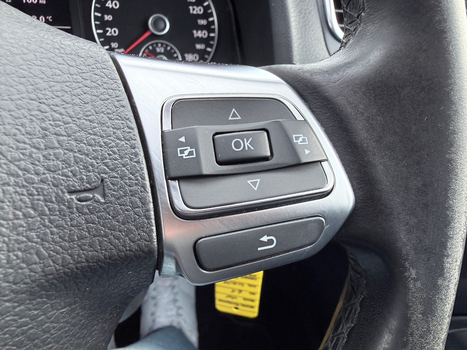 Used Volkswagen Scirocco 2011 for sale - 76334362: Photo 16