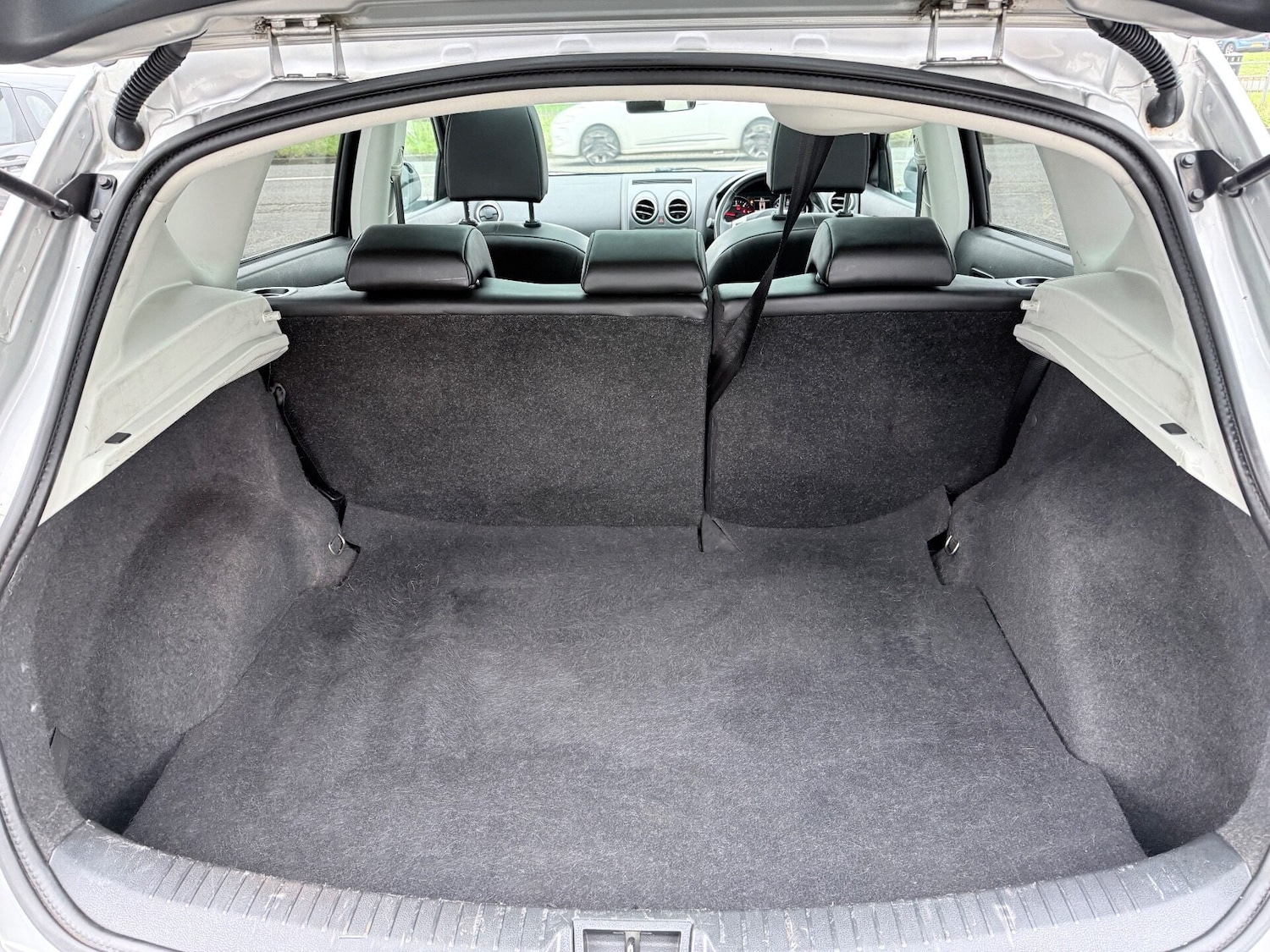 Used Nissan Qashqai 2013 for sale - 77324622: Photo 11