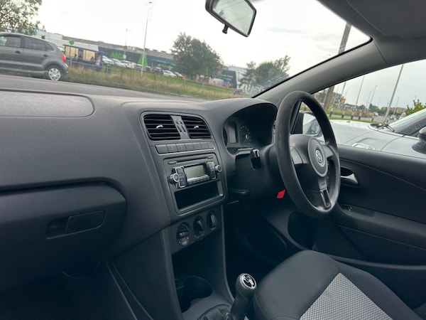 Used Volkswagen Polo 2010 for sale - 71918949: Photo 8