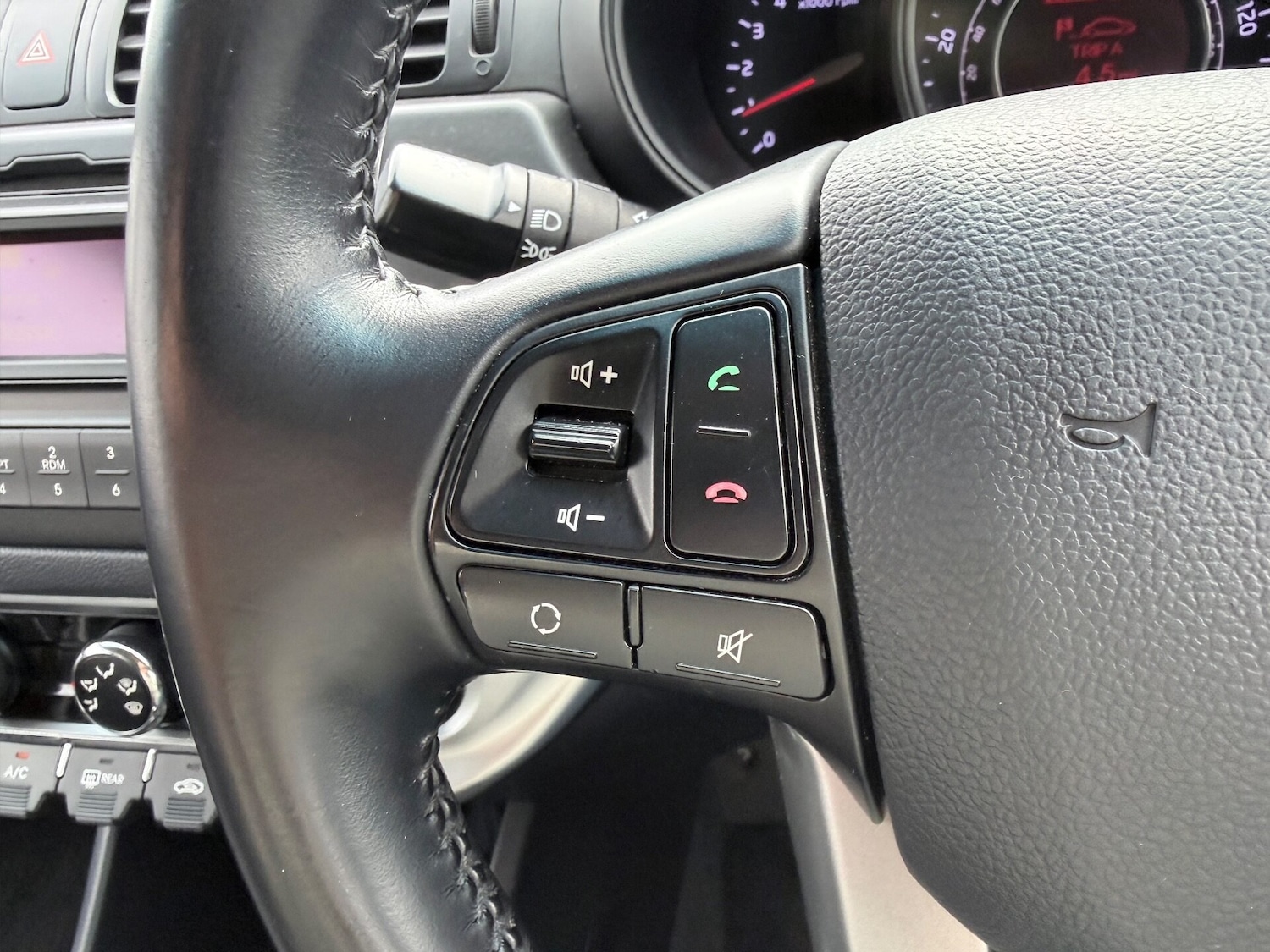 Used Kia Rio 2013 for sale - 76464555: Photo 15