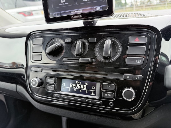 Used Volkswagen up! 2015 for sale - 76236476: Photo 10