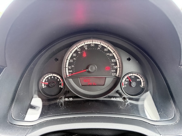 Used Volkswagen up! 2015 for sale - 76236476: Photo 16