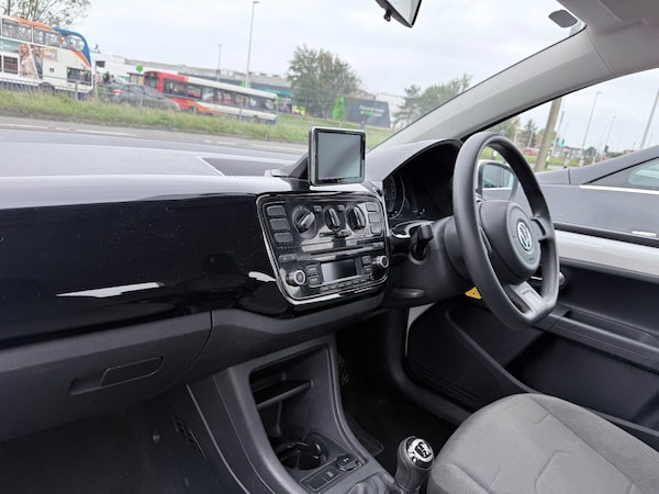 Used Volkswagen up! 2015 for sale - 76236476: Photo 8