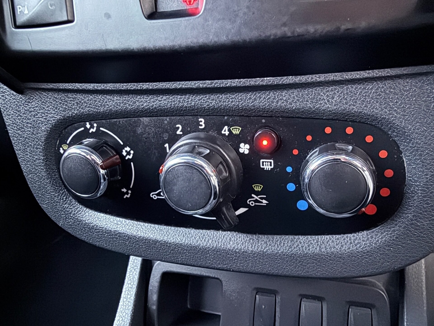 Used Dacia Duster 2016 for sale - 76379865: Photo 13