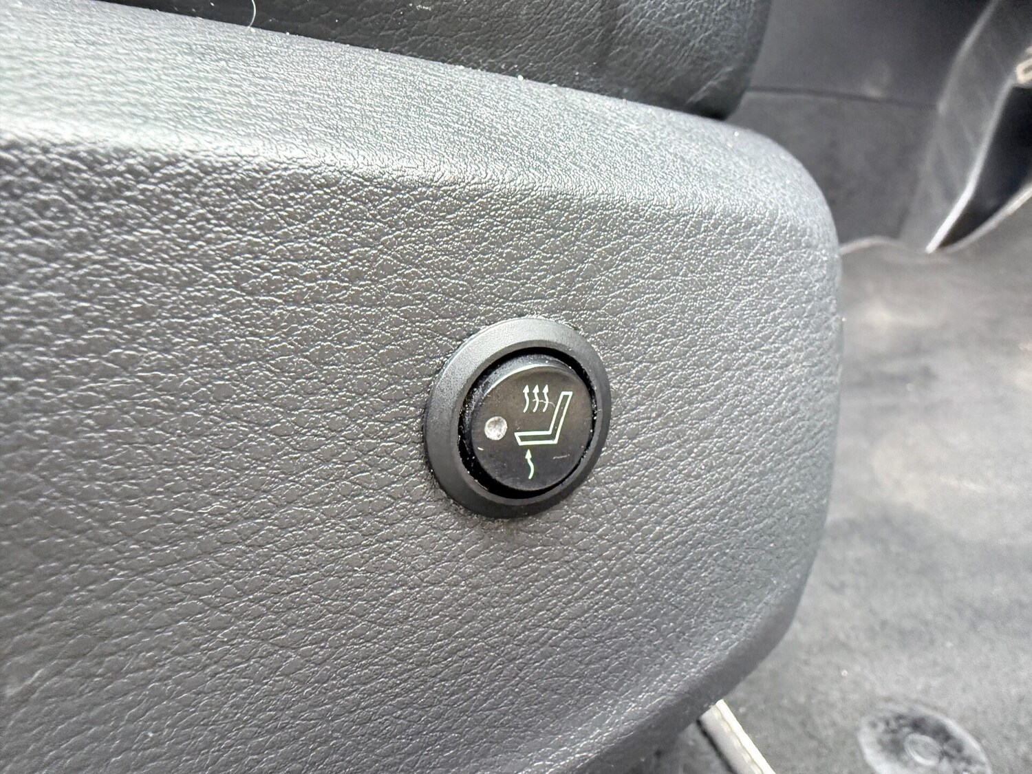 Used Volkswagen Golf 2014 for sale - 77742664: Photo 14