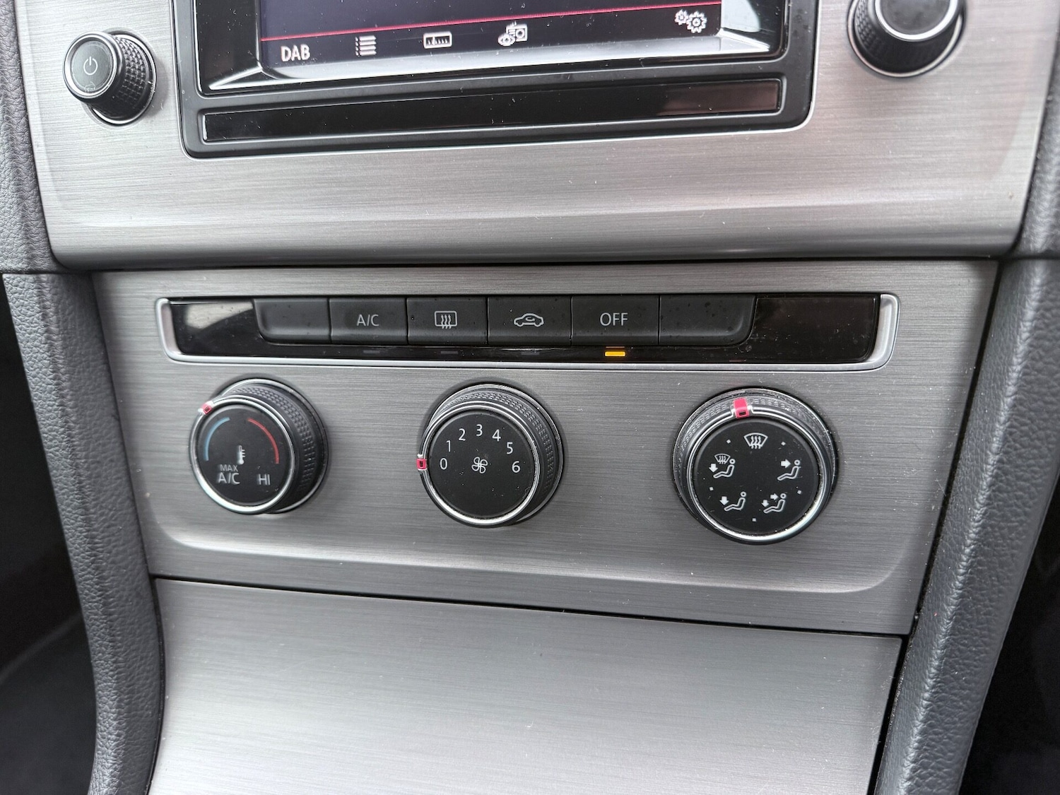 Used Volkswagen Golf 2014 for sale - 77742664: Photo 17