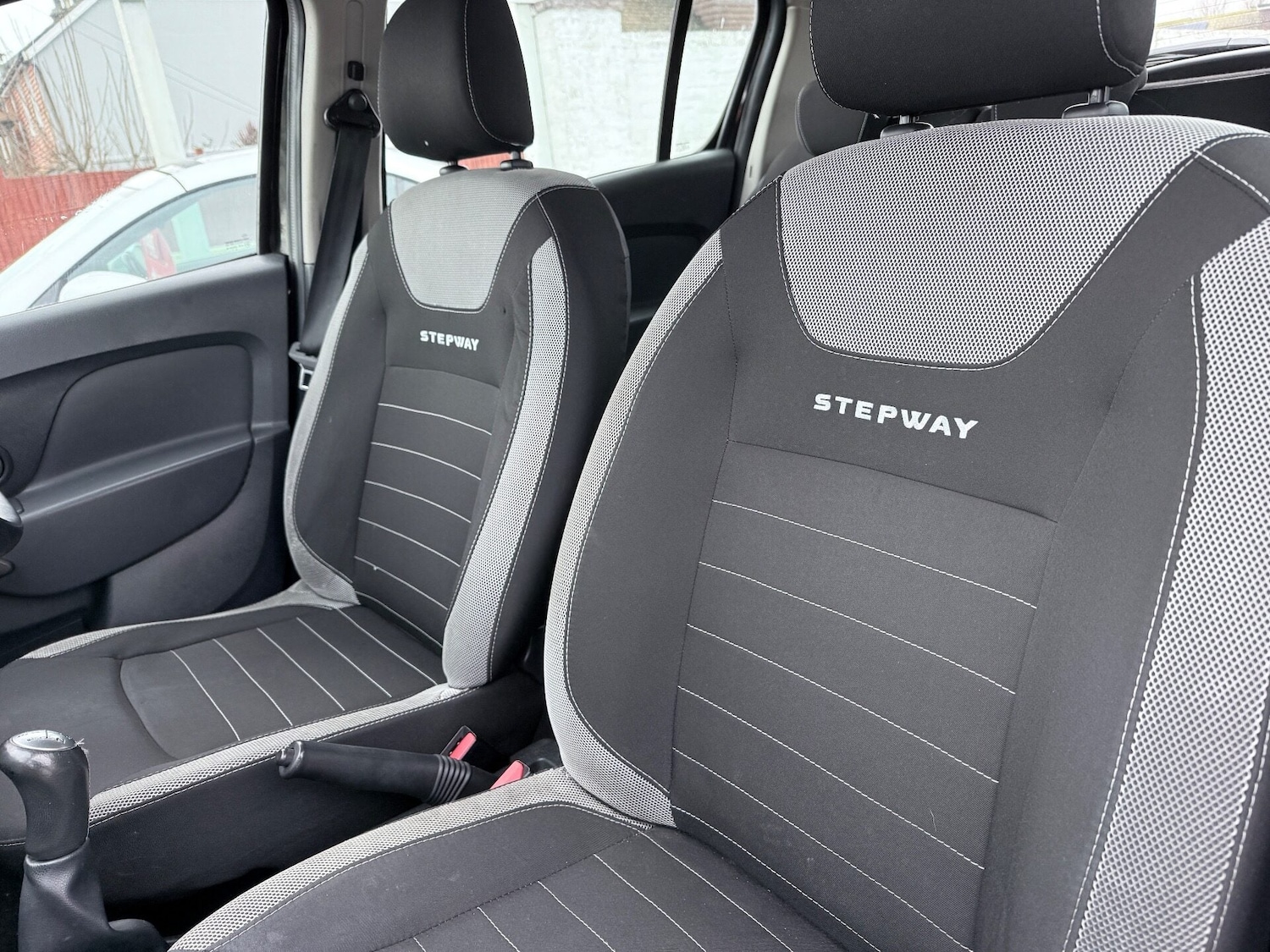 Used Dacia Sandero Stepway 2017 for sale - 77226218: Photo 10