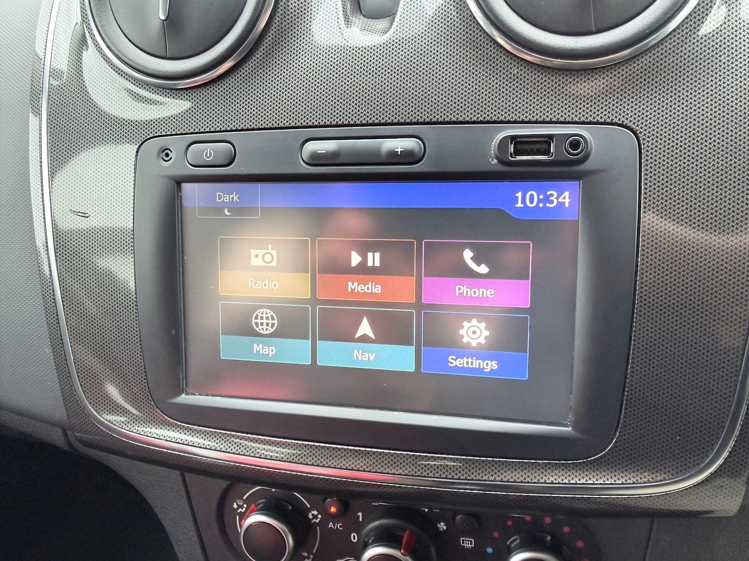 Used Dacia Sandero Stepway 2017 for sale - 77226218: Photo 13