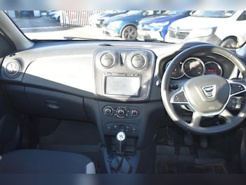 Used Dacia Sandero Stepway 2017 for sale - 77226218: Photo